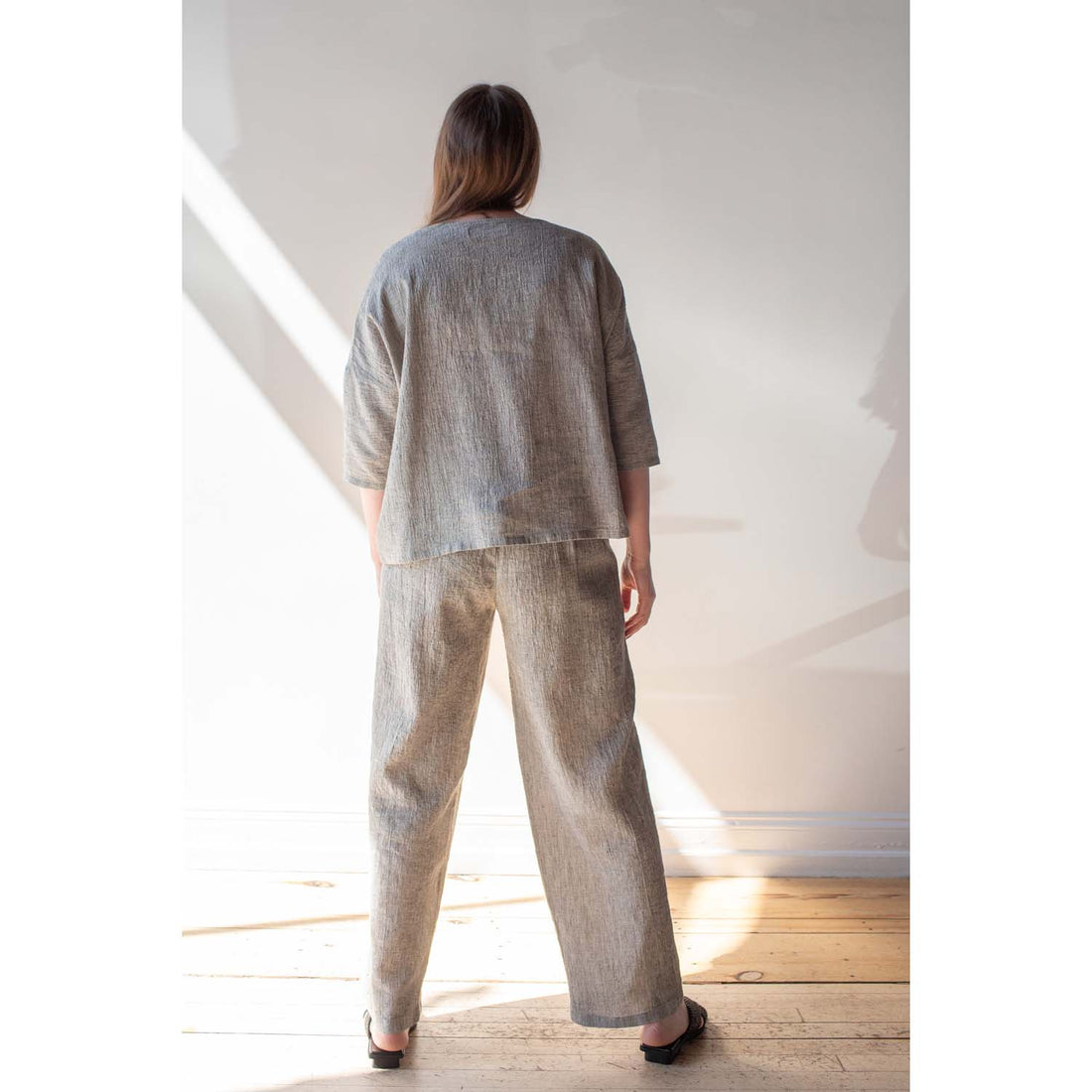 Evam Eva Linen Cotton Tuck Pants in Antique White