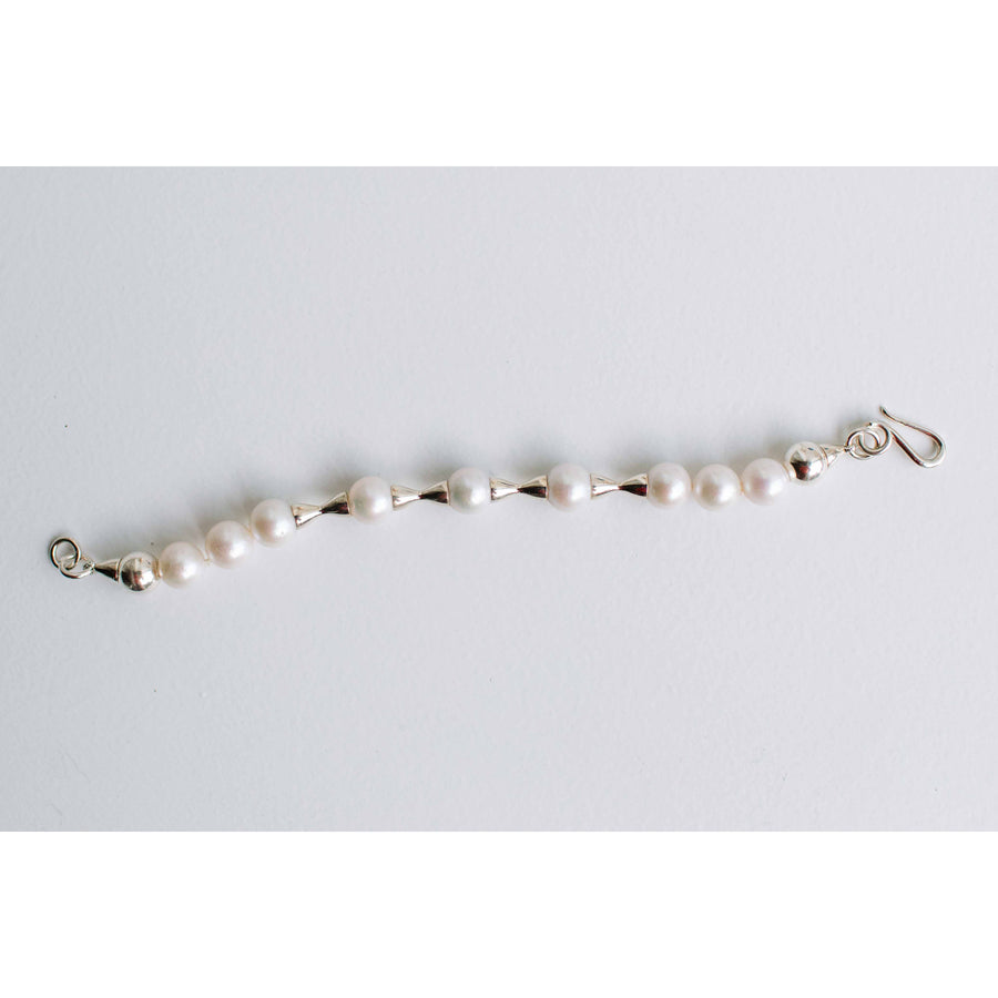 Sapir Bachar Pearl Hourglass Bracelet in Sterling Silver