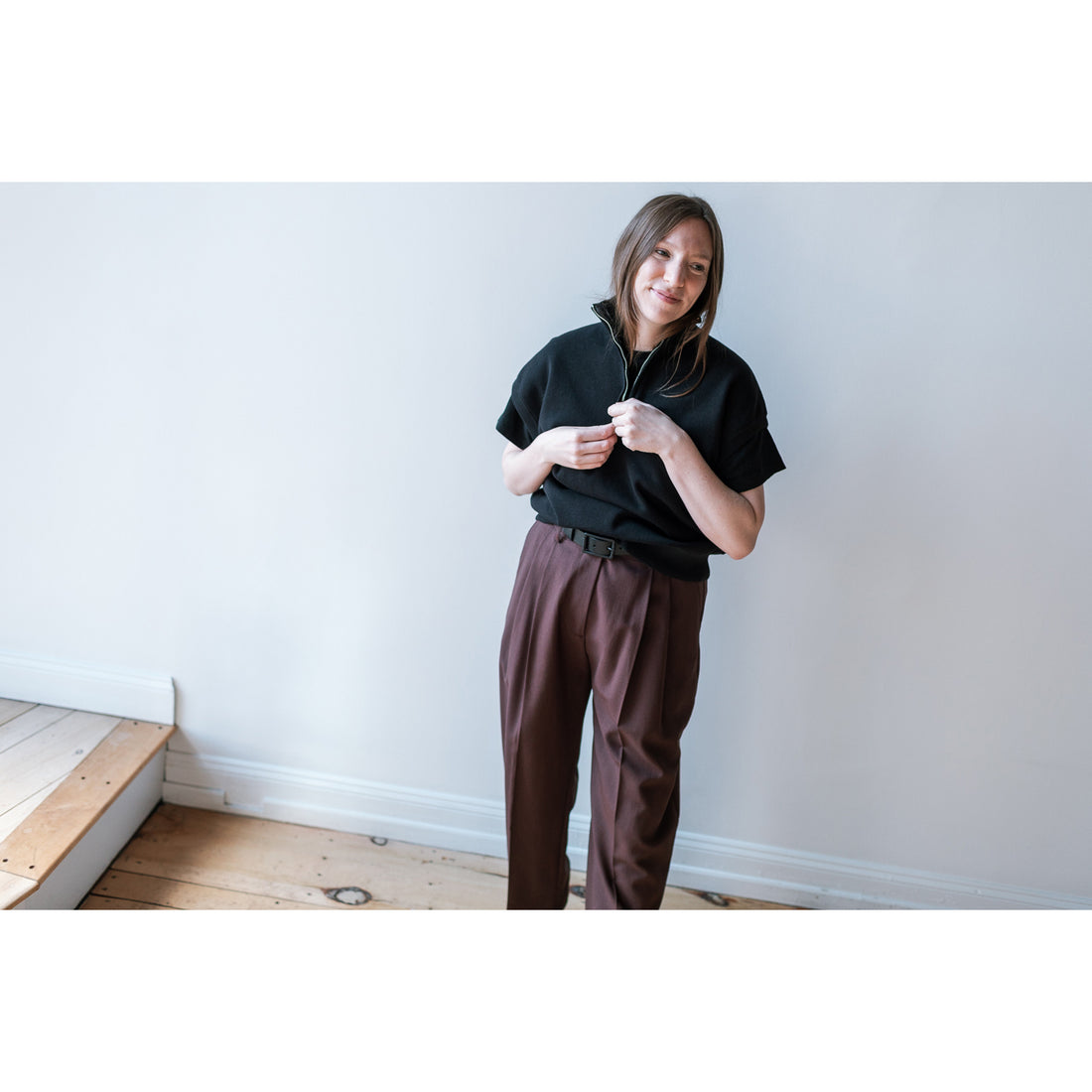 Nomia Sleeveless Zip Turtleneck in Black