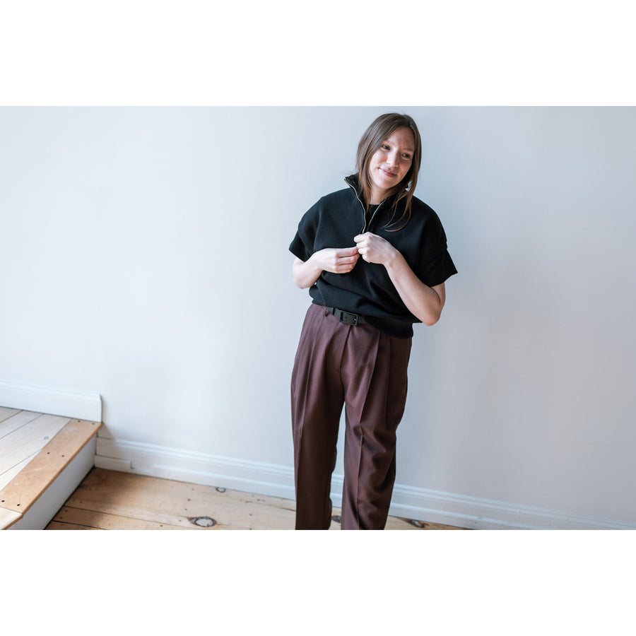 Nomia Sleeveless Zip Turtleneck in Black