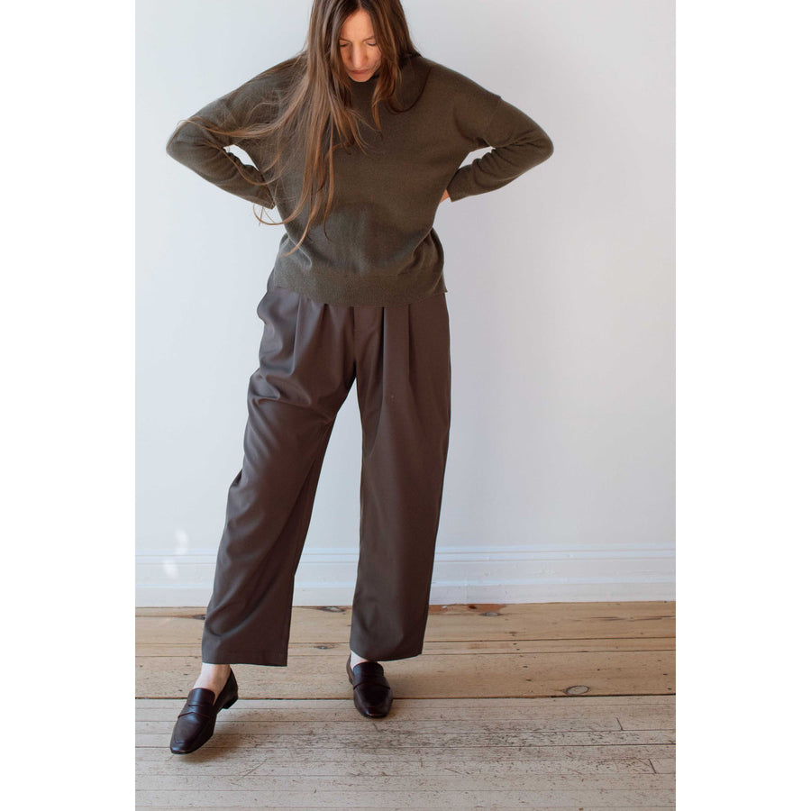 Evam Eva Cashmere Turtleneck in Khaki