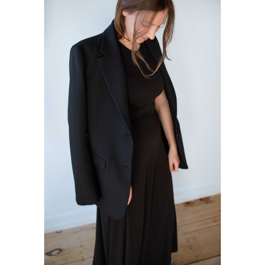 Nomia Oversized Yolk Blazer in Black