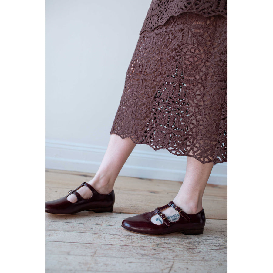 Caron Callahan Alfie Flat in Chocolate Richato