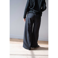 Grei Easy Pant in Midnight Blue